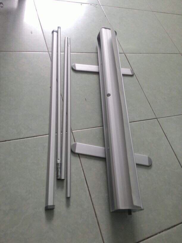 Banner - standee Cuốn Nhôm tốt kích thước 80x200cm 1 standee Cuốn Nhôm tốt kích thước 80x200cm