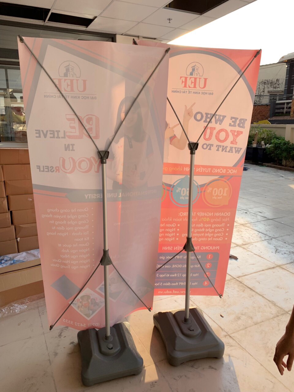 Standee đế nước, giá kệ x cản gió 60x160cm-80x180cm 3 de nuoc 03