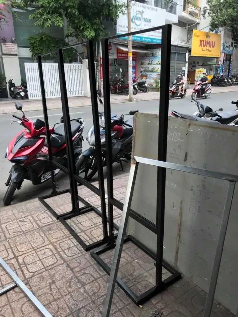 Khung standee chân sắt tốt 60x160cm 4 stande sắt