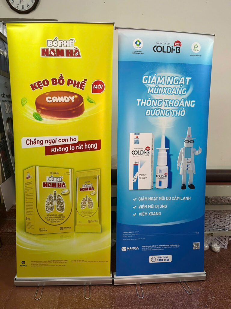Standee quảng cáo là gì? Tổng hợp các mẫu standee quảng cáo đẹp 6 in standee