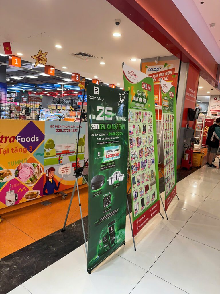 khung standee chữ x