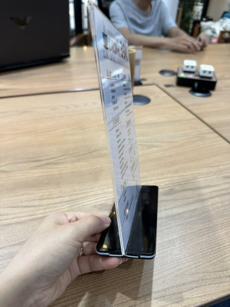 Standee để bàn mica A5 20 menu mica để bàn a5